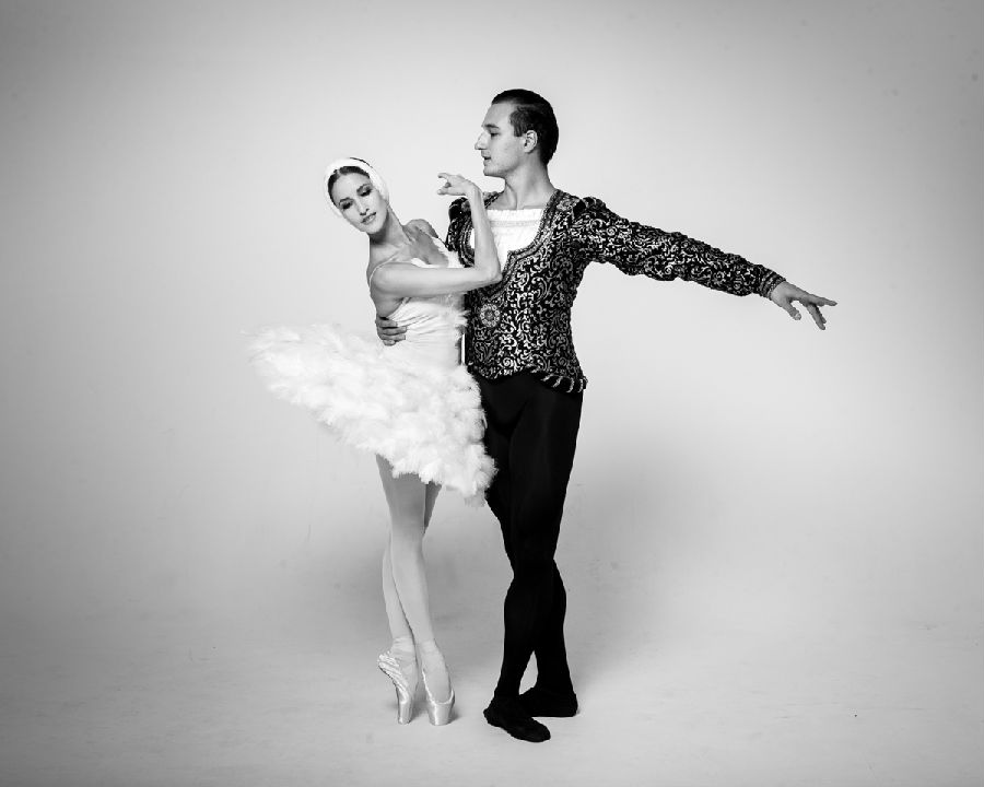 俄罗斯圣彼得堡芭蕾舞剧院《天鹅湖》-成都