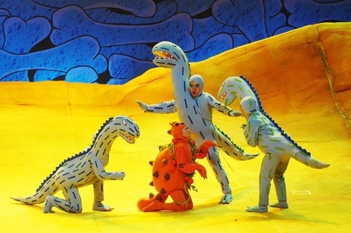 凡创文化·大型恐龙主题实景童话剧《你看起来好像很好吃》