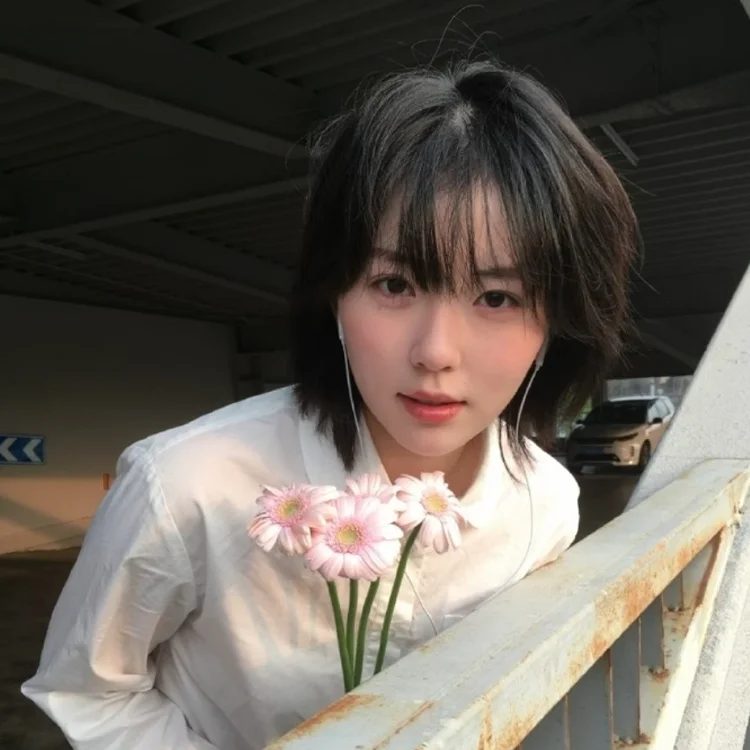 林⾠涵