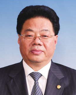 何俊明