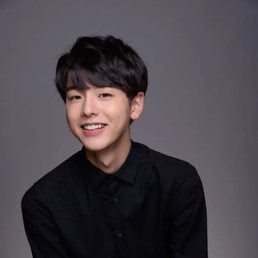 任胤菘巡回演唱会